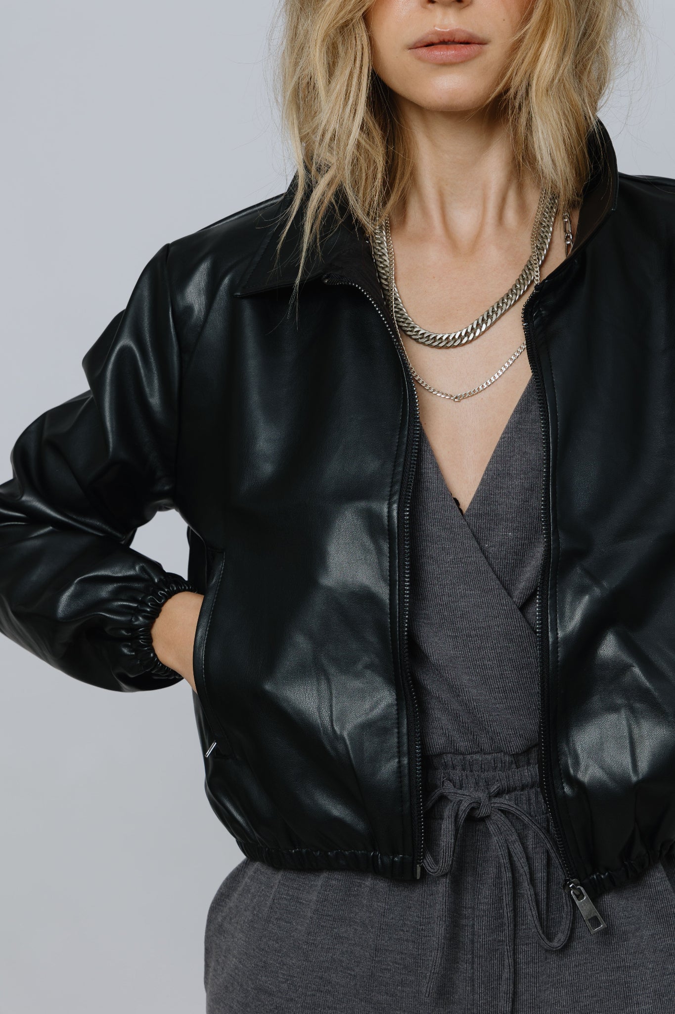 ז'קט בומבר עור טבעוני