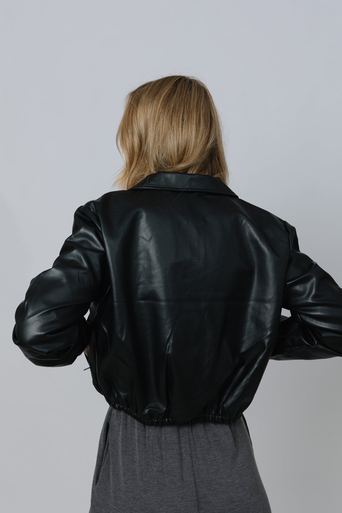 ז'קט בומבר עור טבעוני