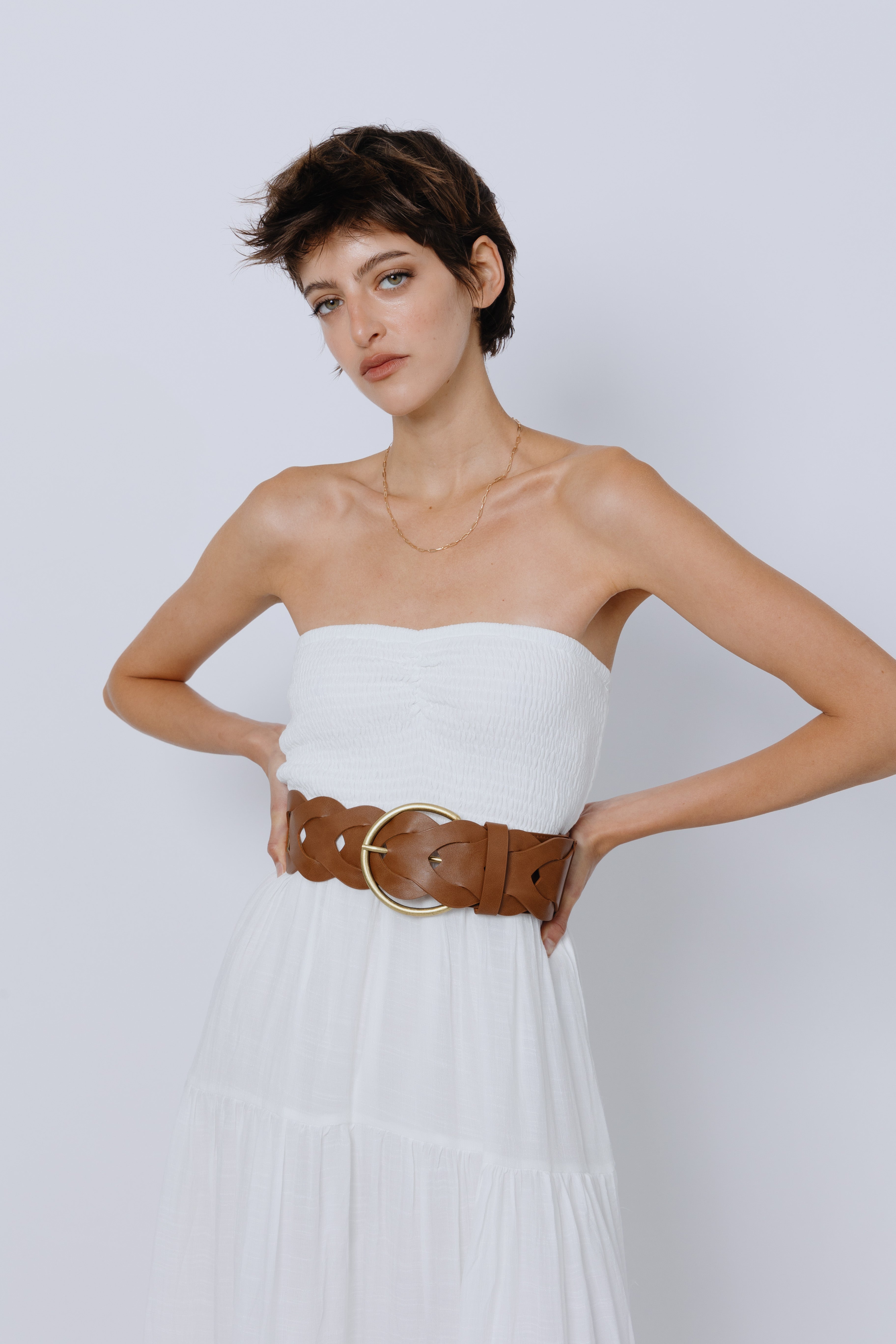 חגורת עור-טבעוני קלועה חומה