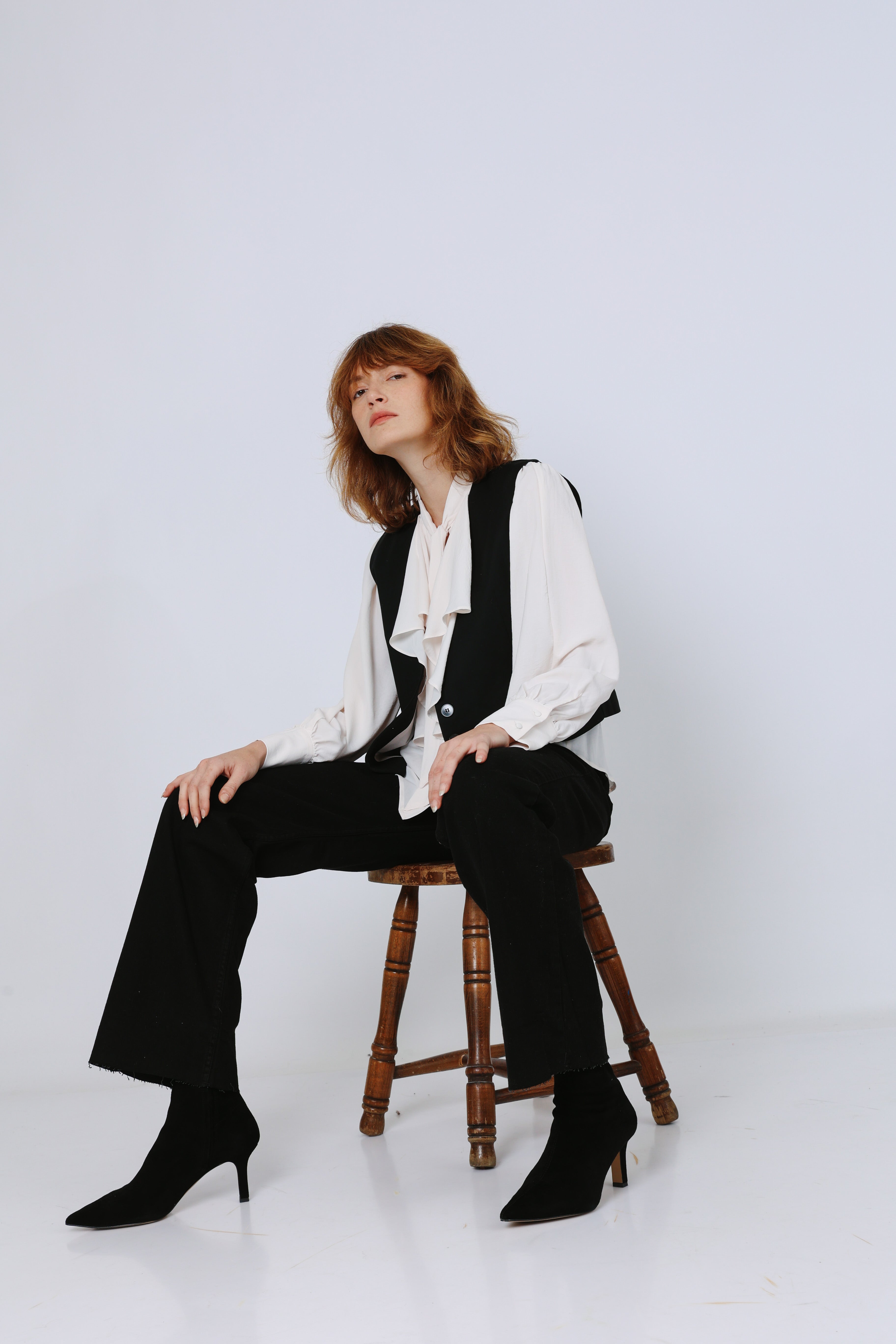 גינס שחור רודאו