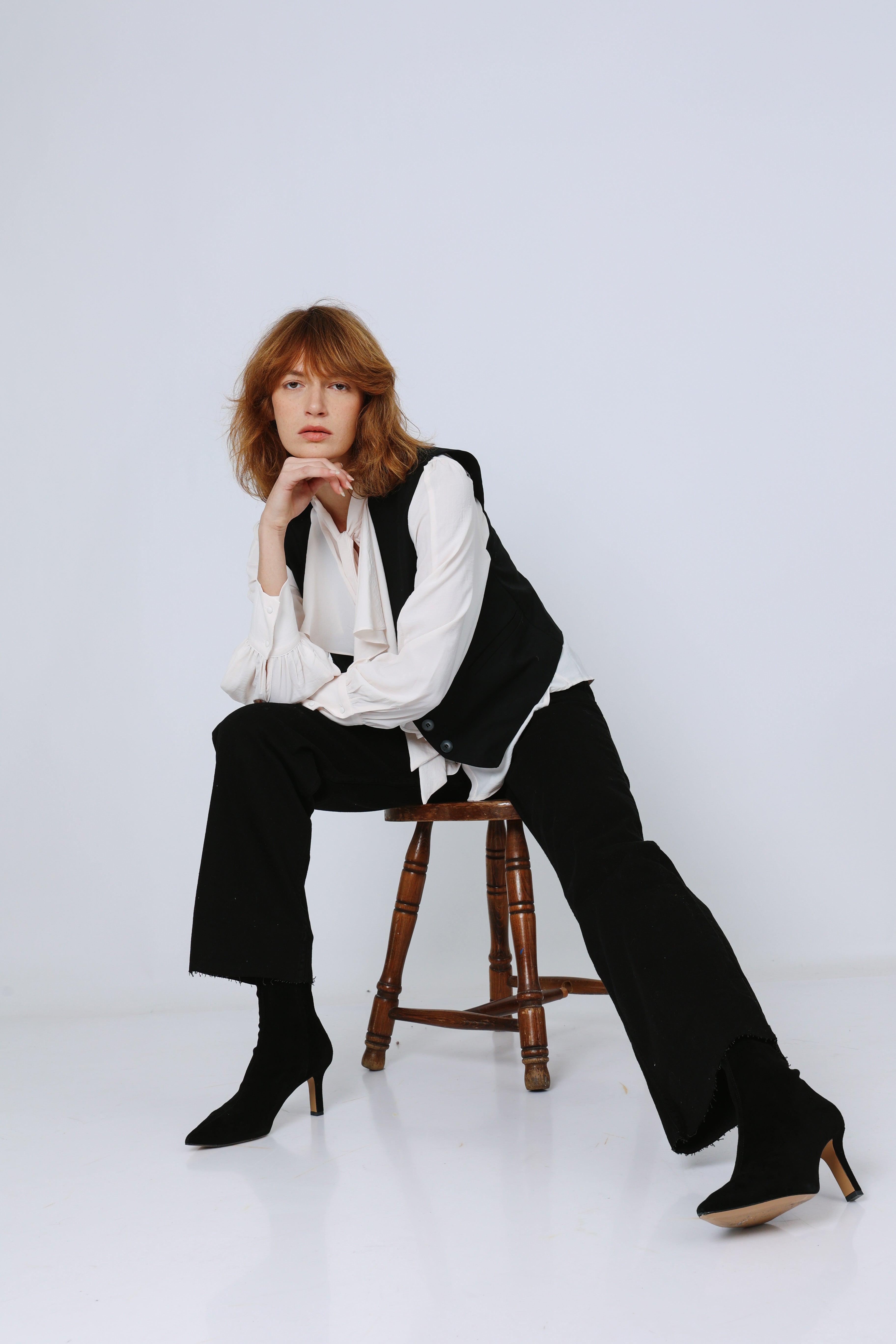 גינס שחור רודאו