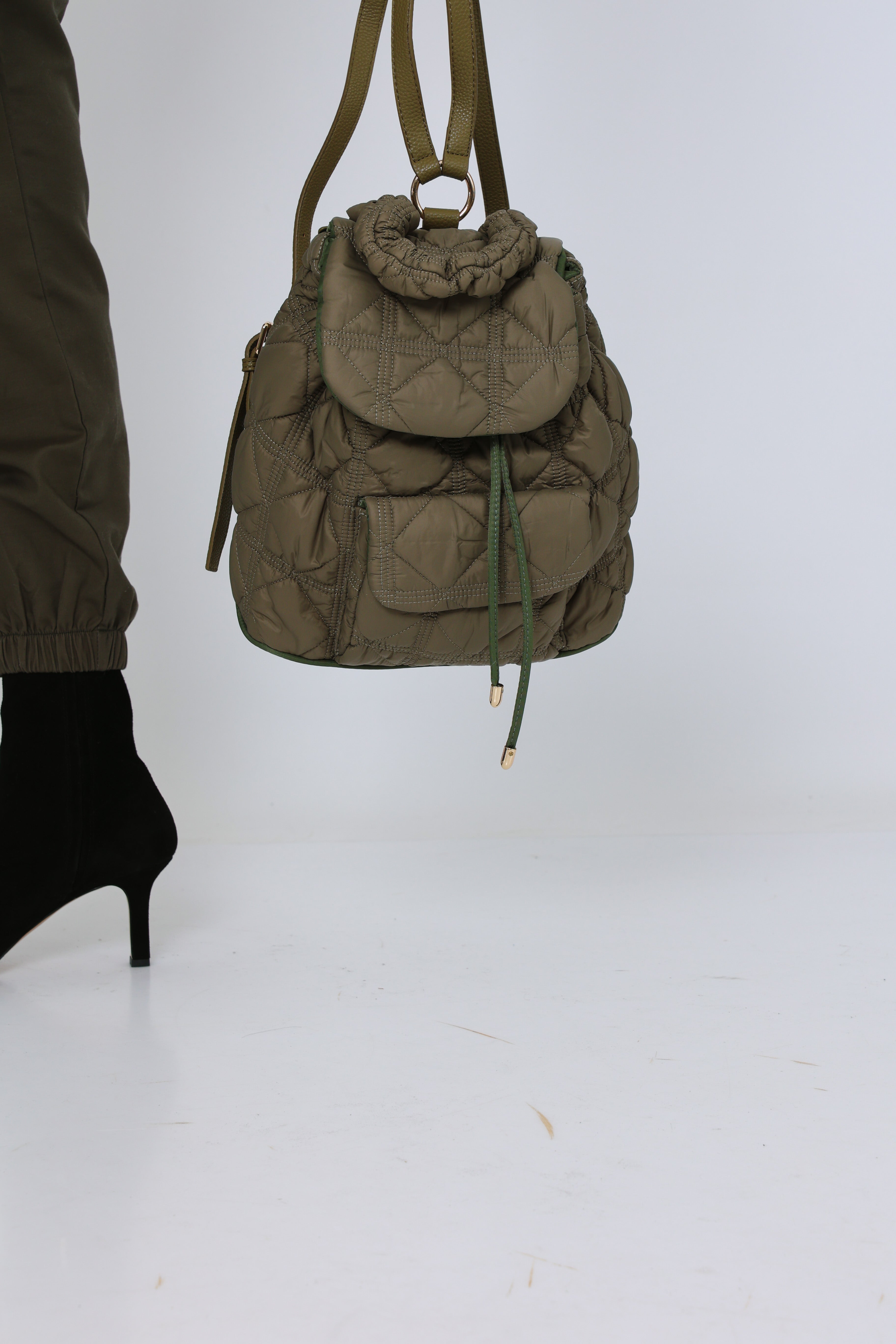 תיק גב קווילט