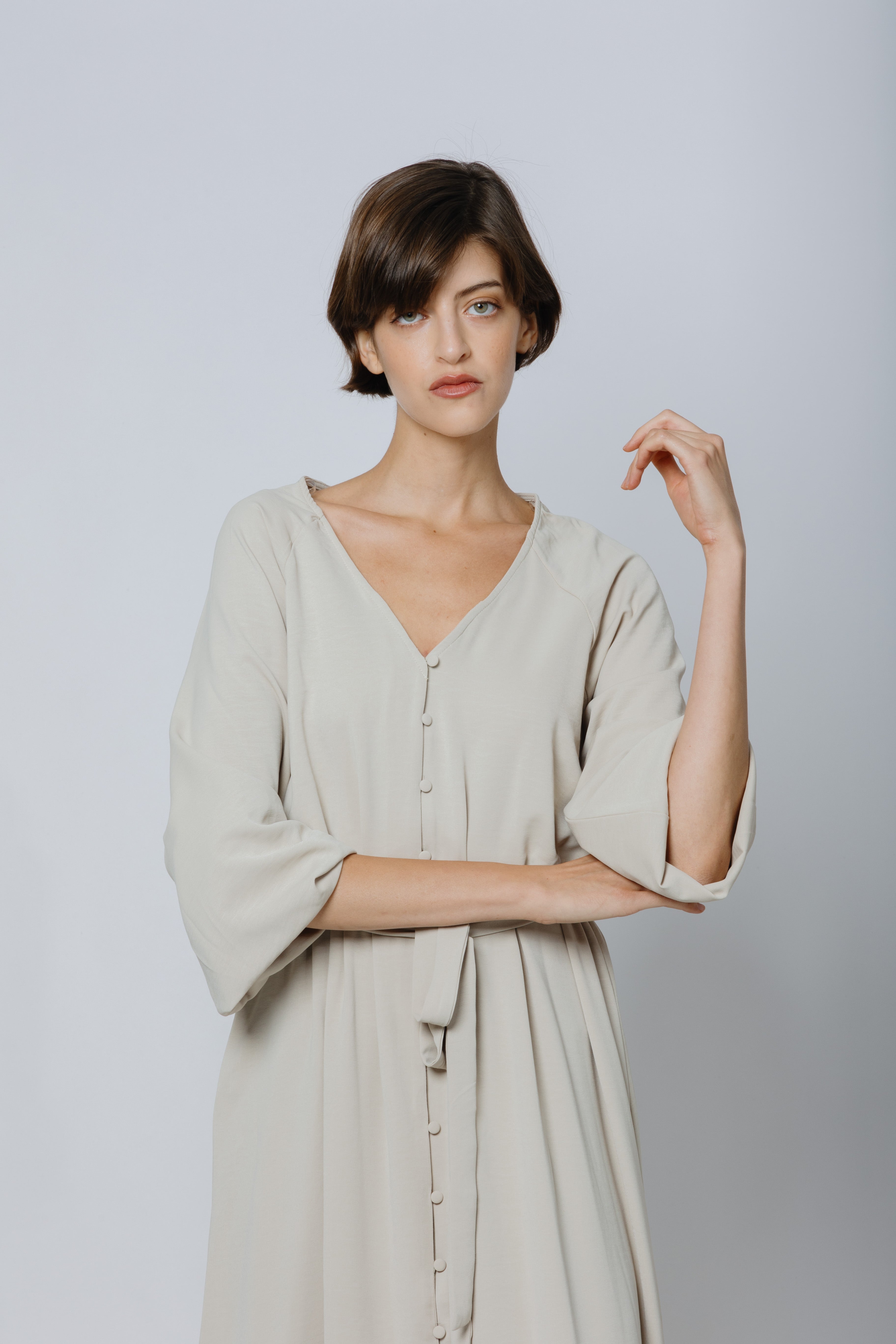 שמלת מקסי כפתרה אלמה