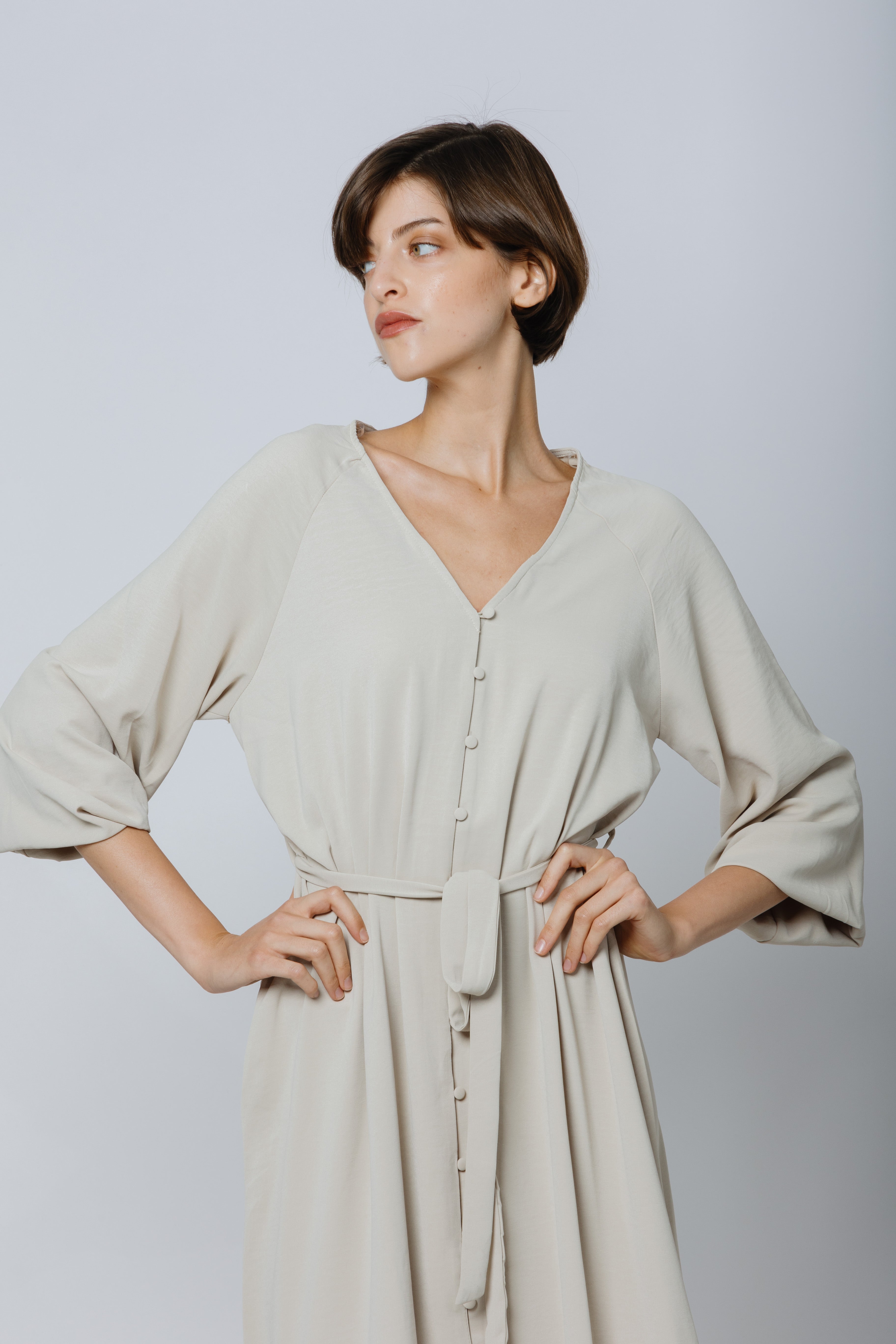 שמלת מקסי כפתרה אלמה