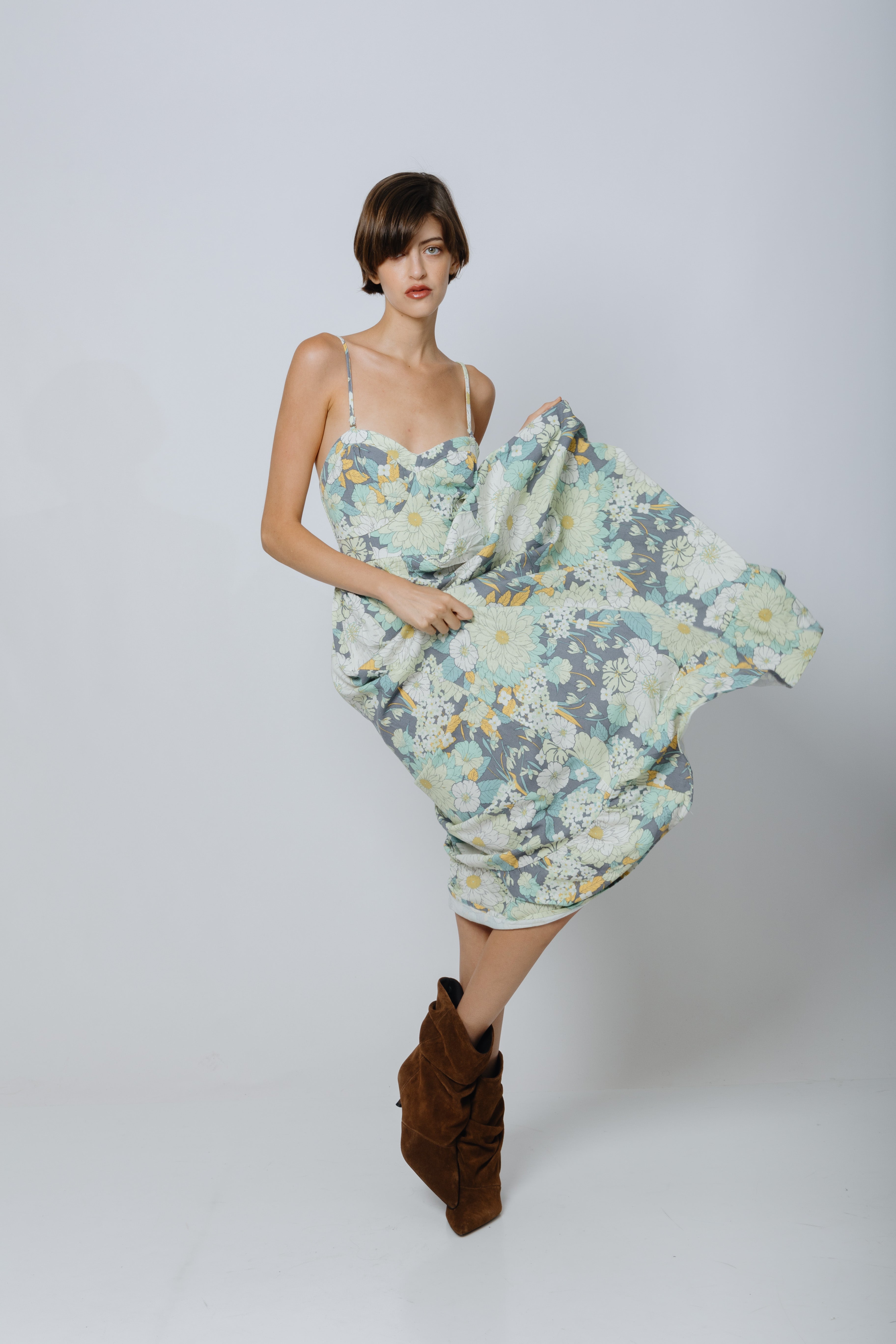 שמלת פלורה פשתן