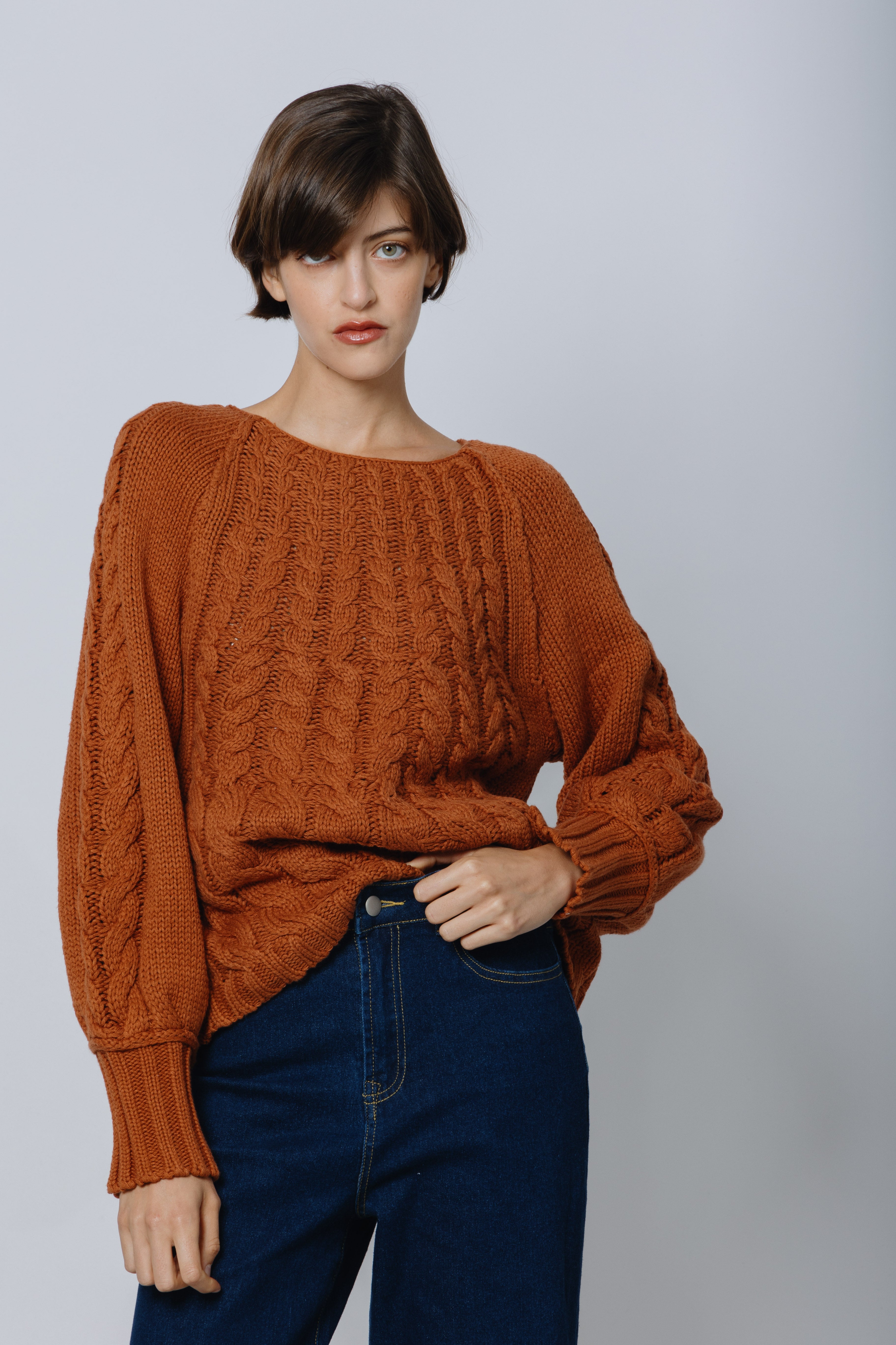 סוודר כותנה צמות שמנת קורטינה