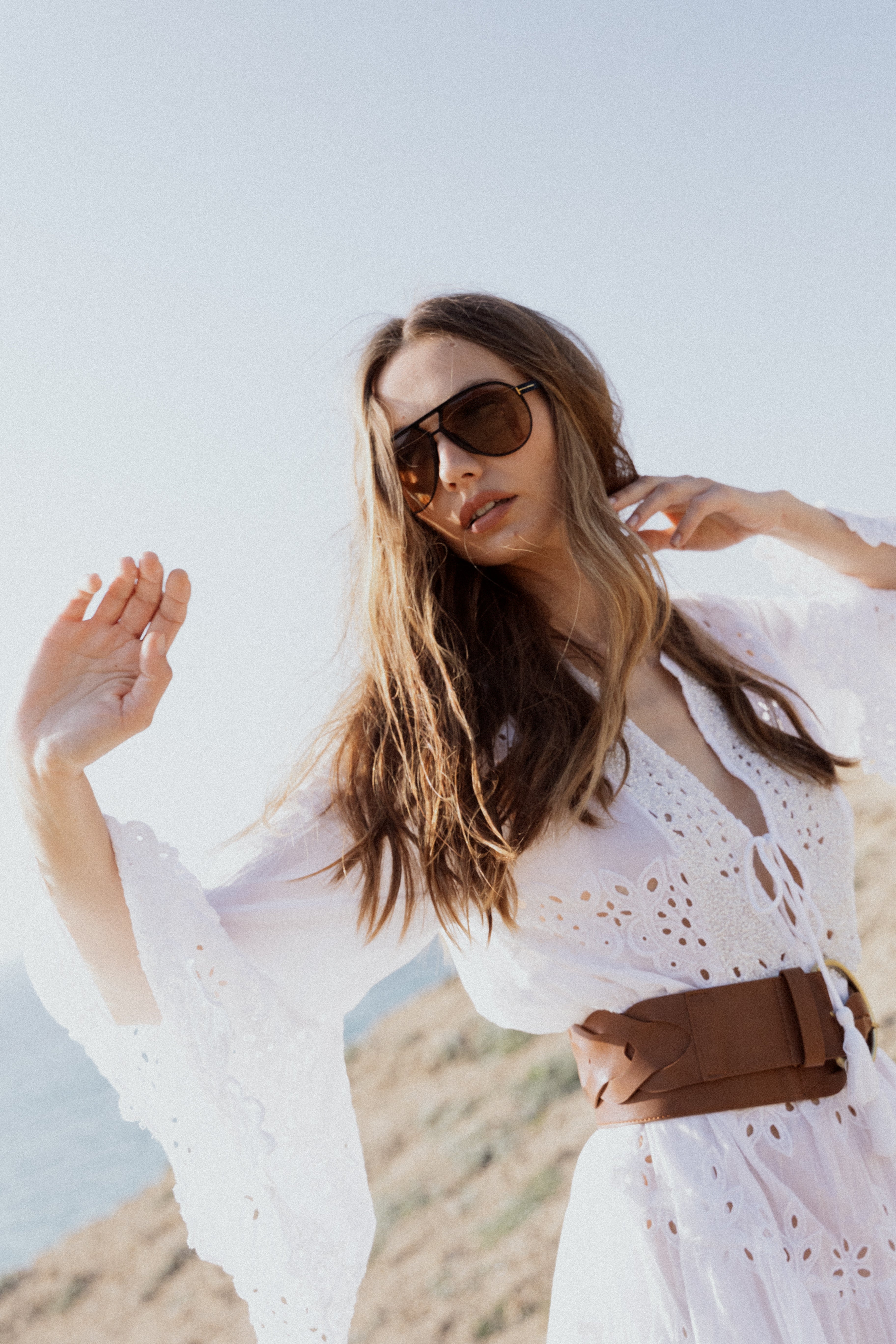 חגורת עור-טבעוני קלועה חומה