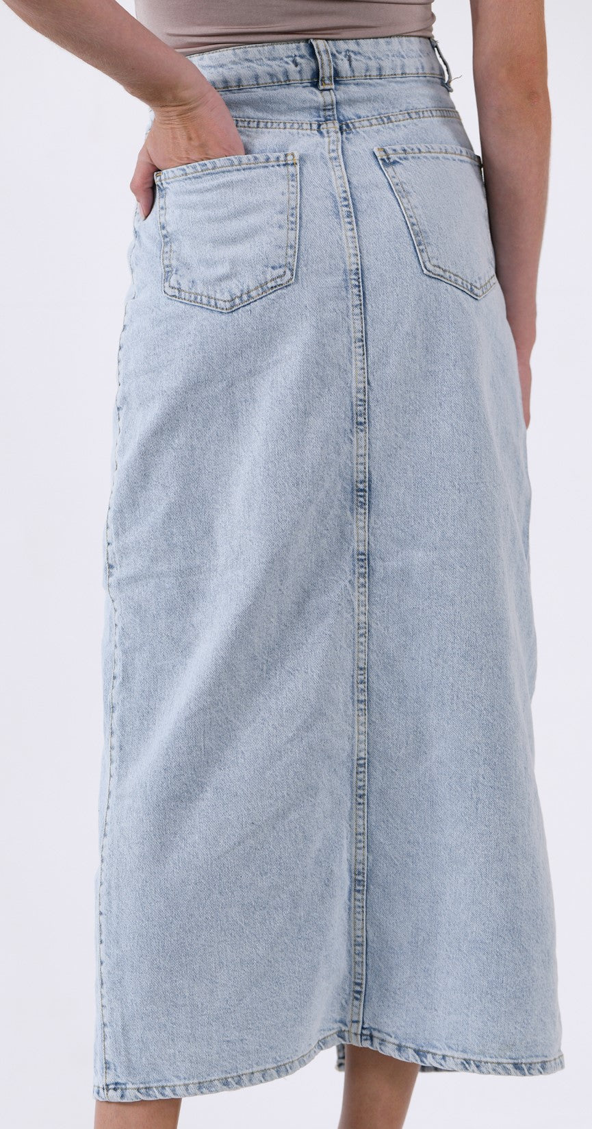 חצאית ג'ינס מידי