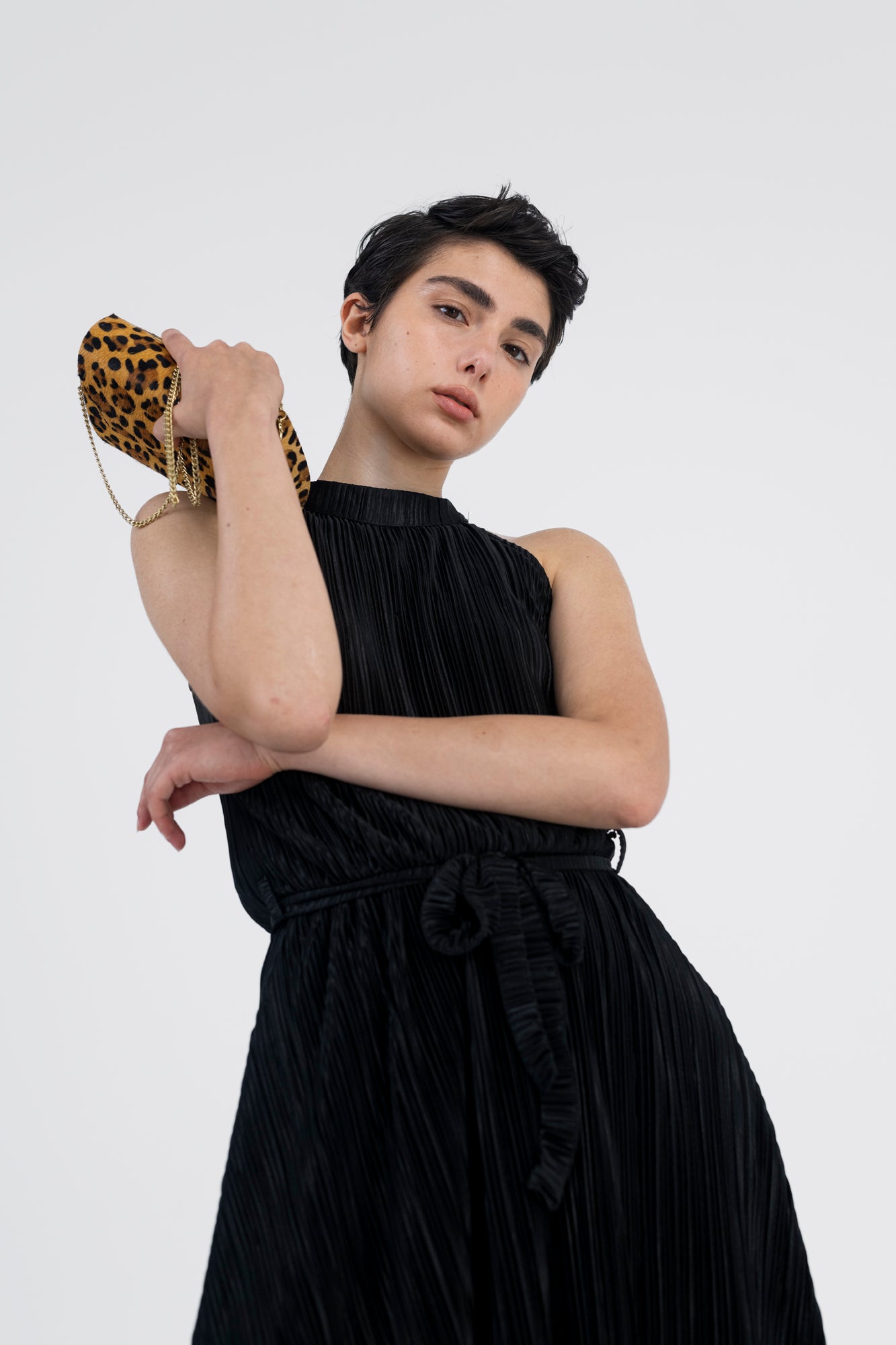 שמלה שחורה - קאן