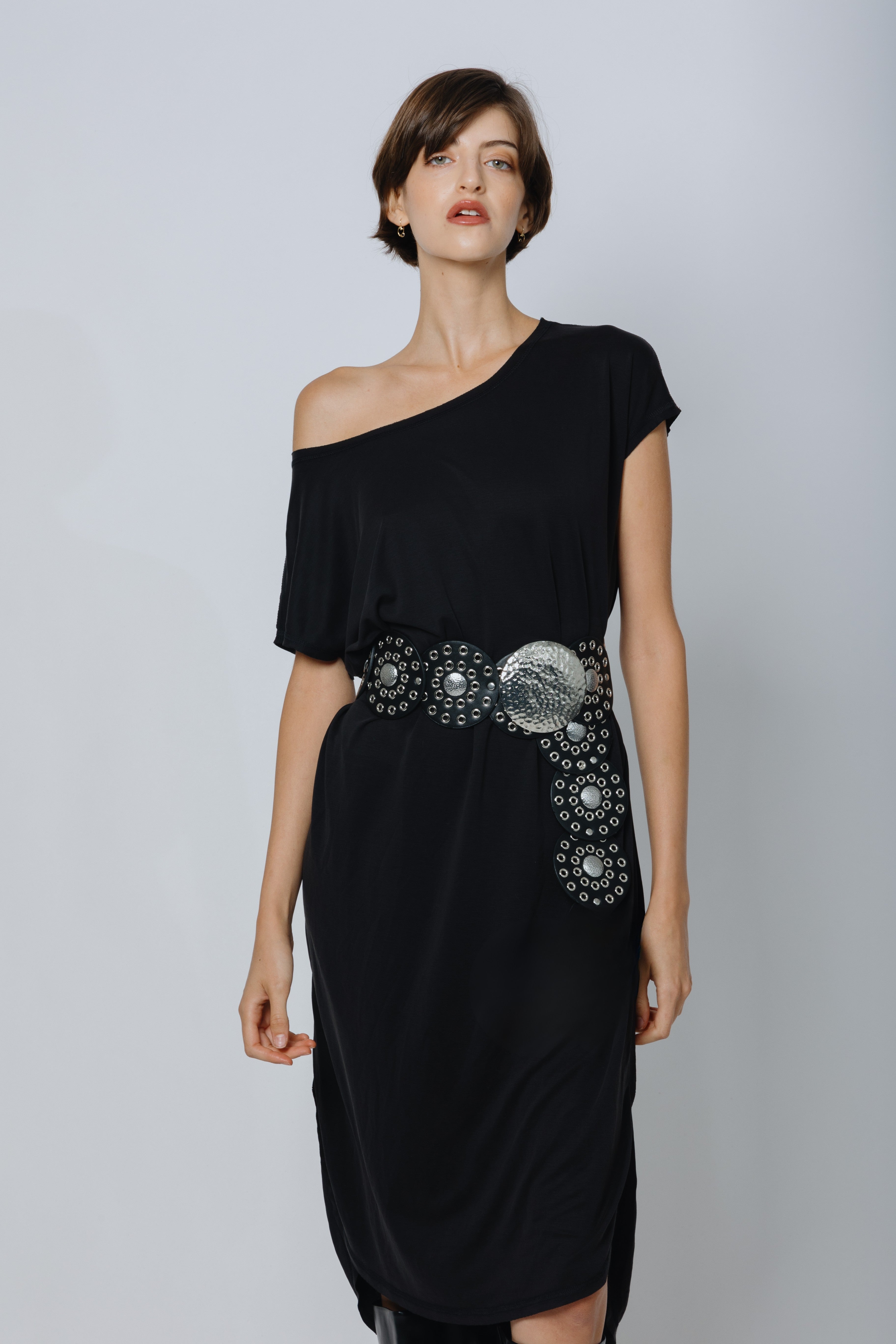 חגורת מטאל עיניות