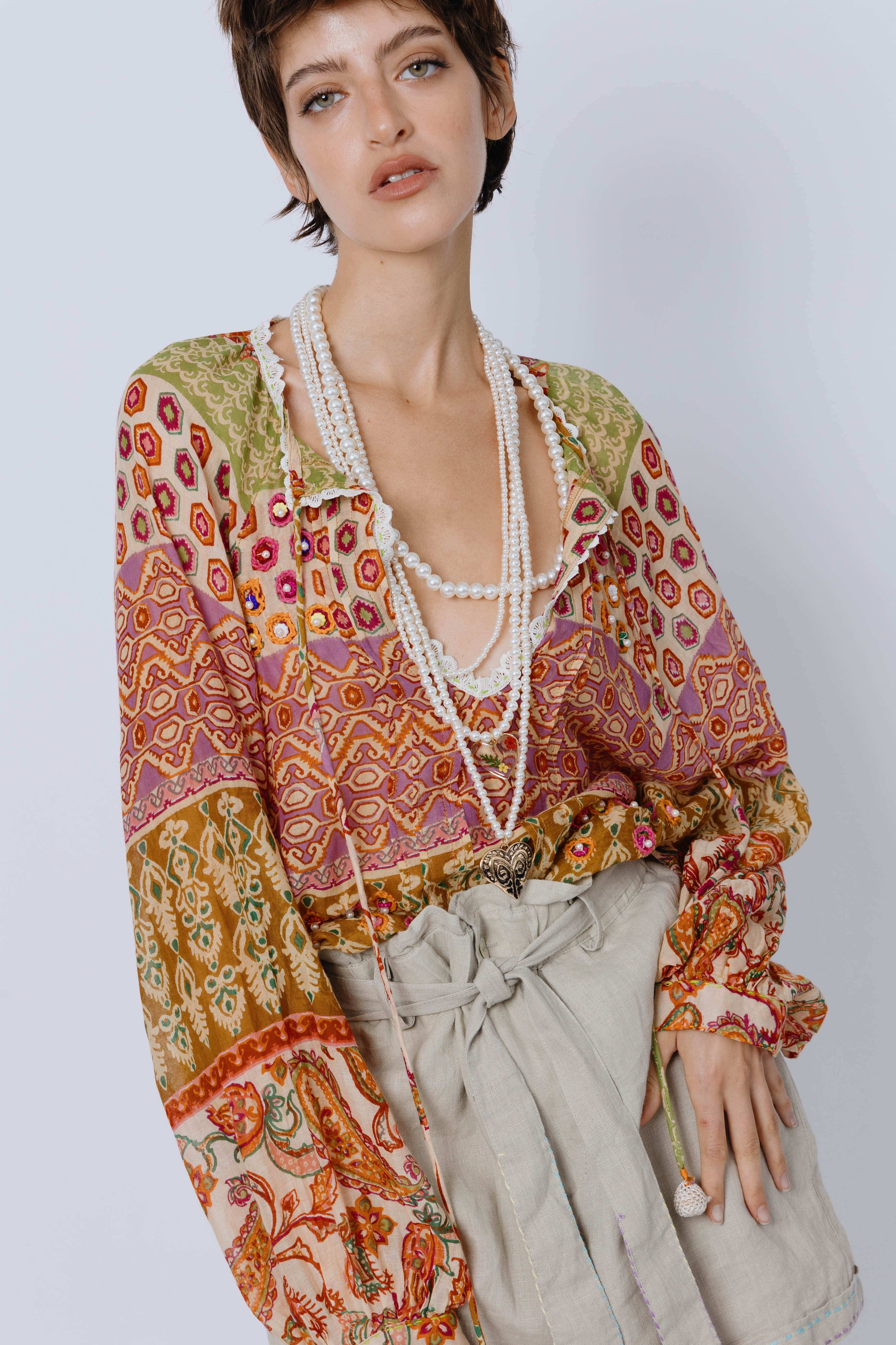 חולצת כותנה דפוס הינדי-פולק