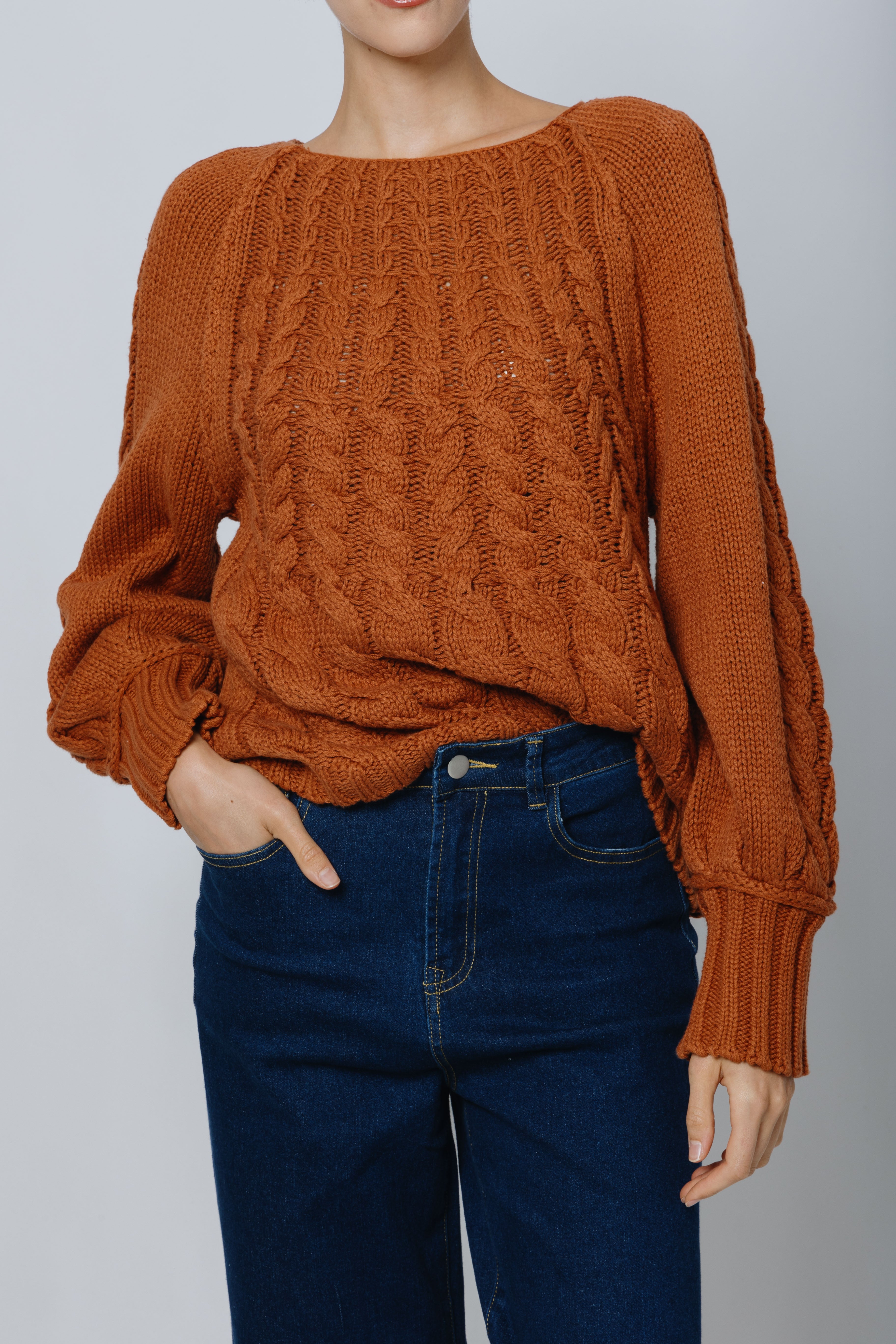 סוודר כותנה צמות שמנת קורטינה