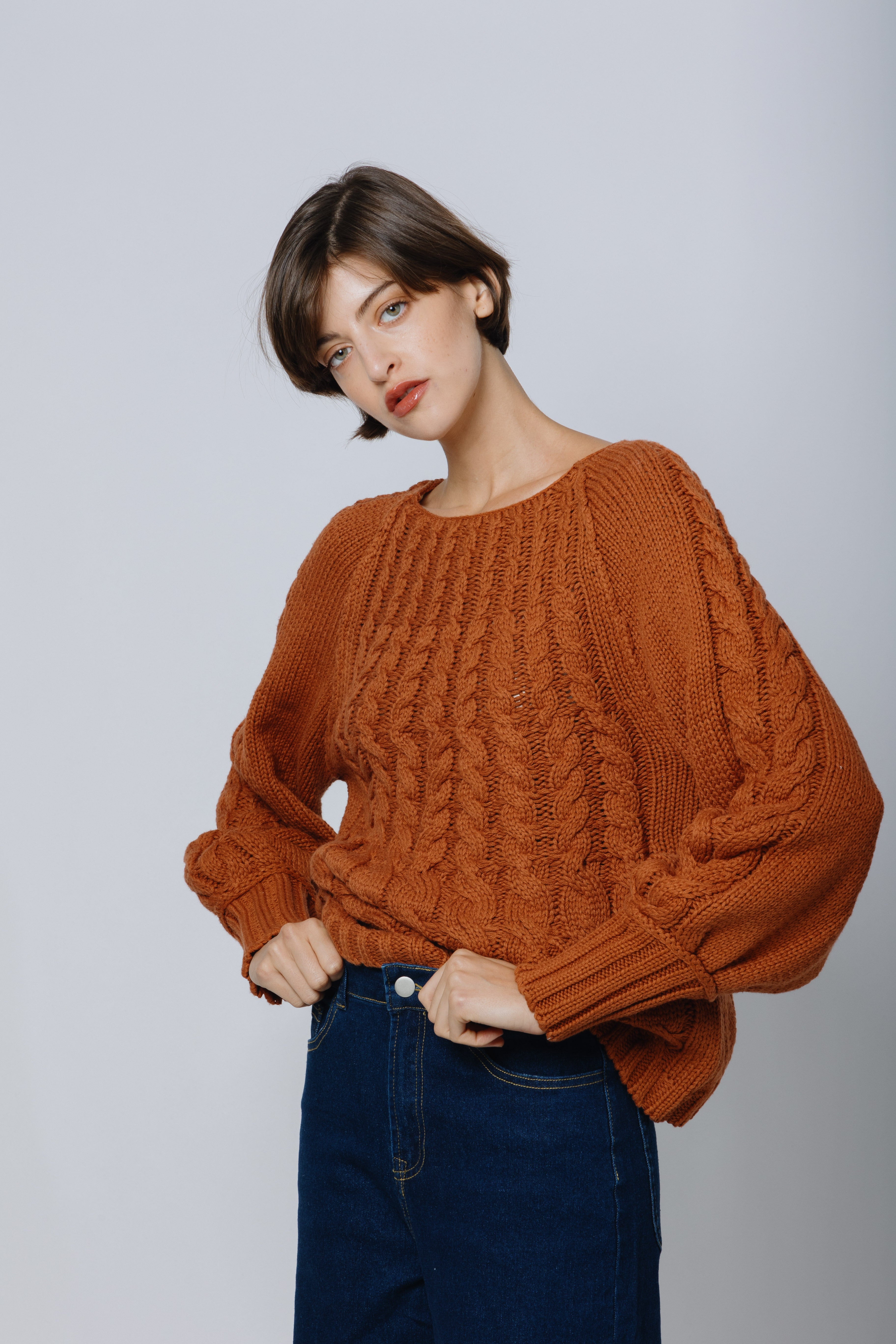 סוודר כותנה צמות שמנת קורטינה