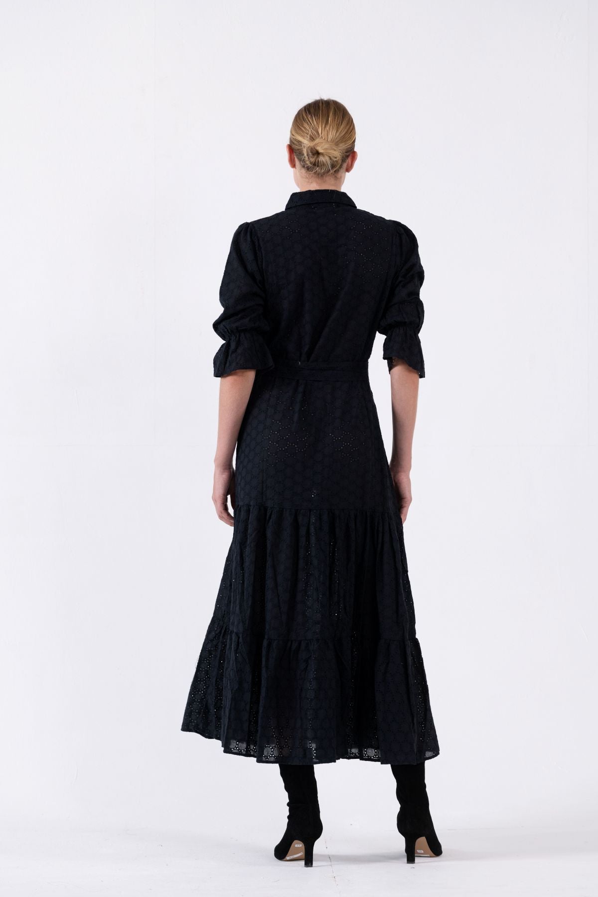 שמלת כותנה שחורה תחרה ולנסיה